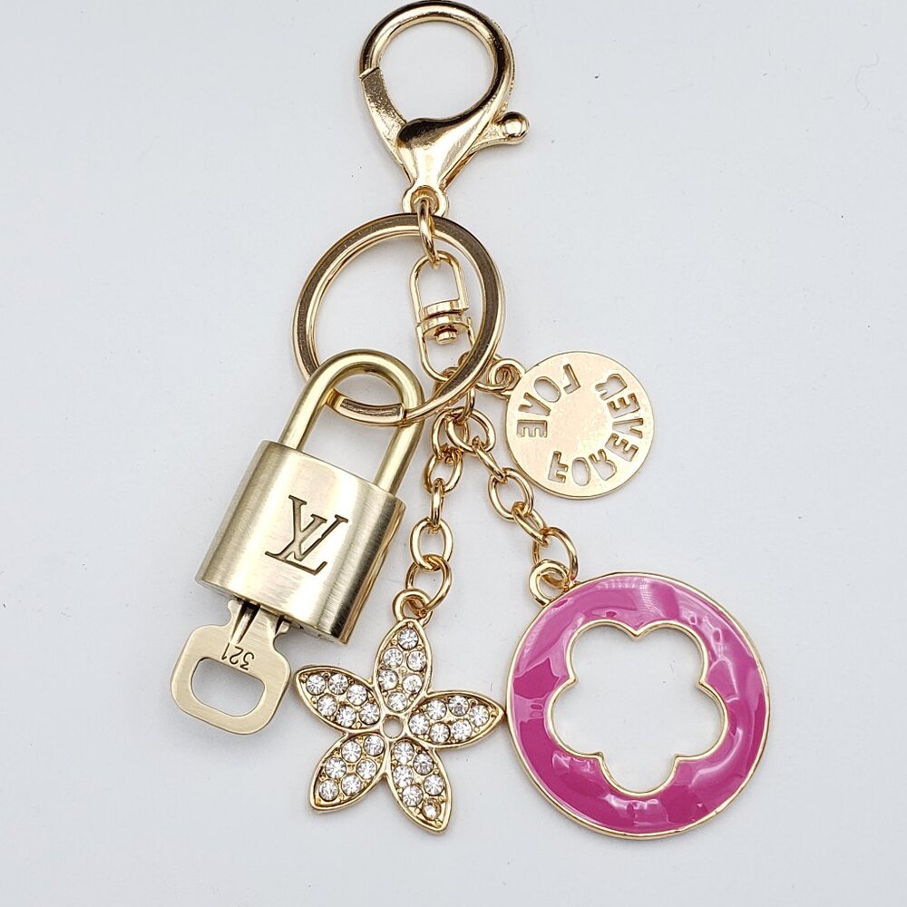 Authentic Louis Vuitton Lock & Key with Unbranded Flower Charm, Keychain 021626